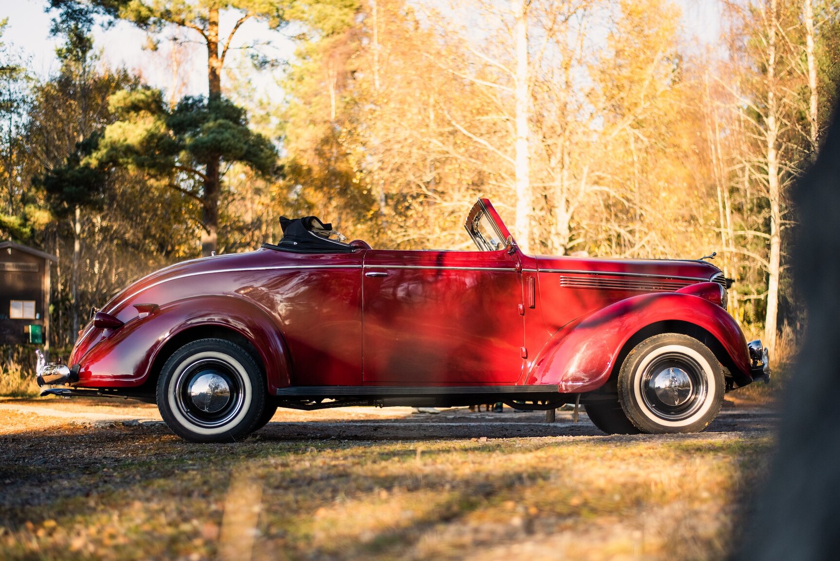 Exterior image of 1938 Dodge Six Convertible Coupé