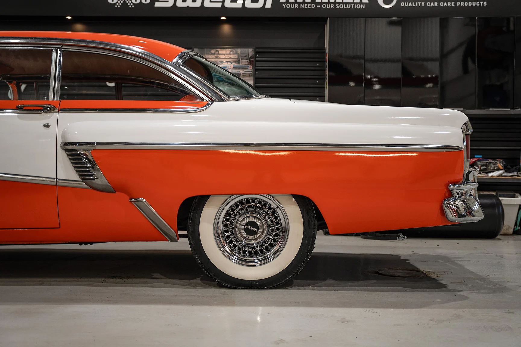 Exteriörbild på 1956 Mercury Montclair Sport Sedan (6)