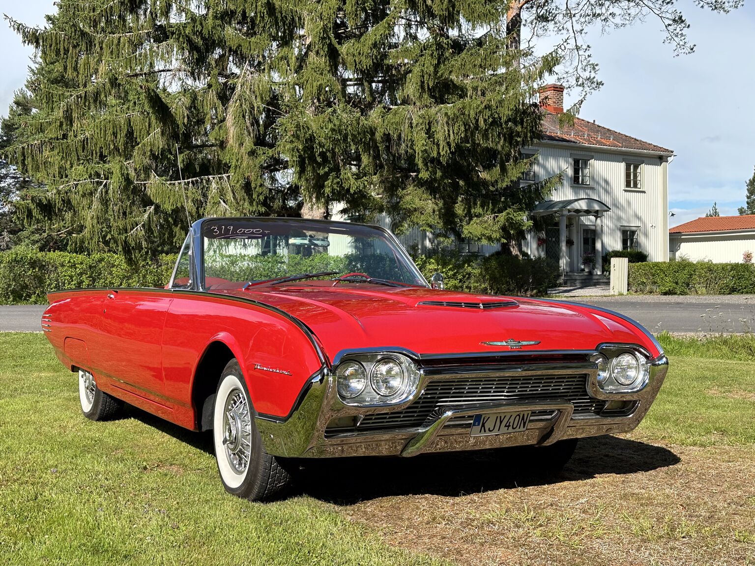 Exteriörbild på 1961 Ford Thunderbird Convertible