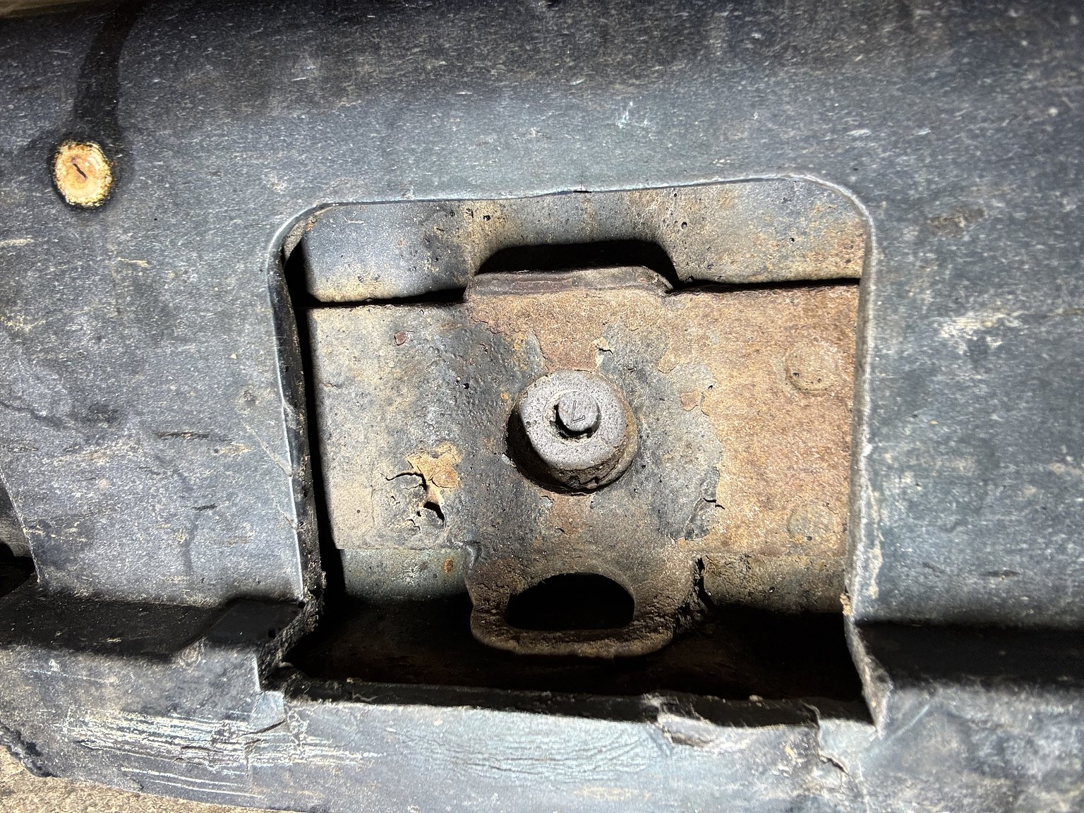 Image of 1995 BMW 540i Touring - NO RESERVE (9) mechanics