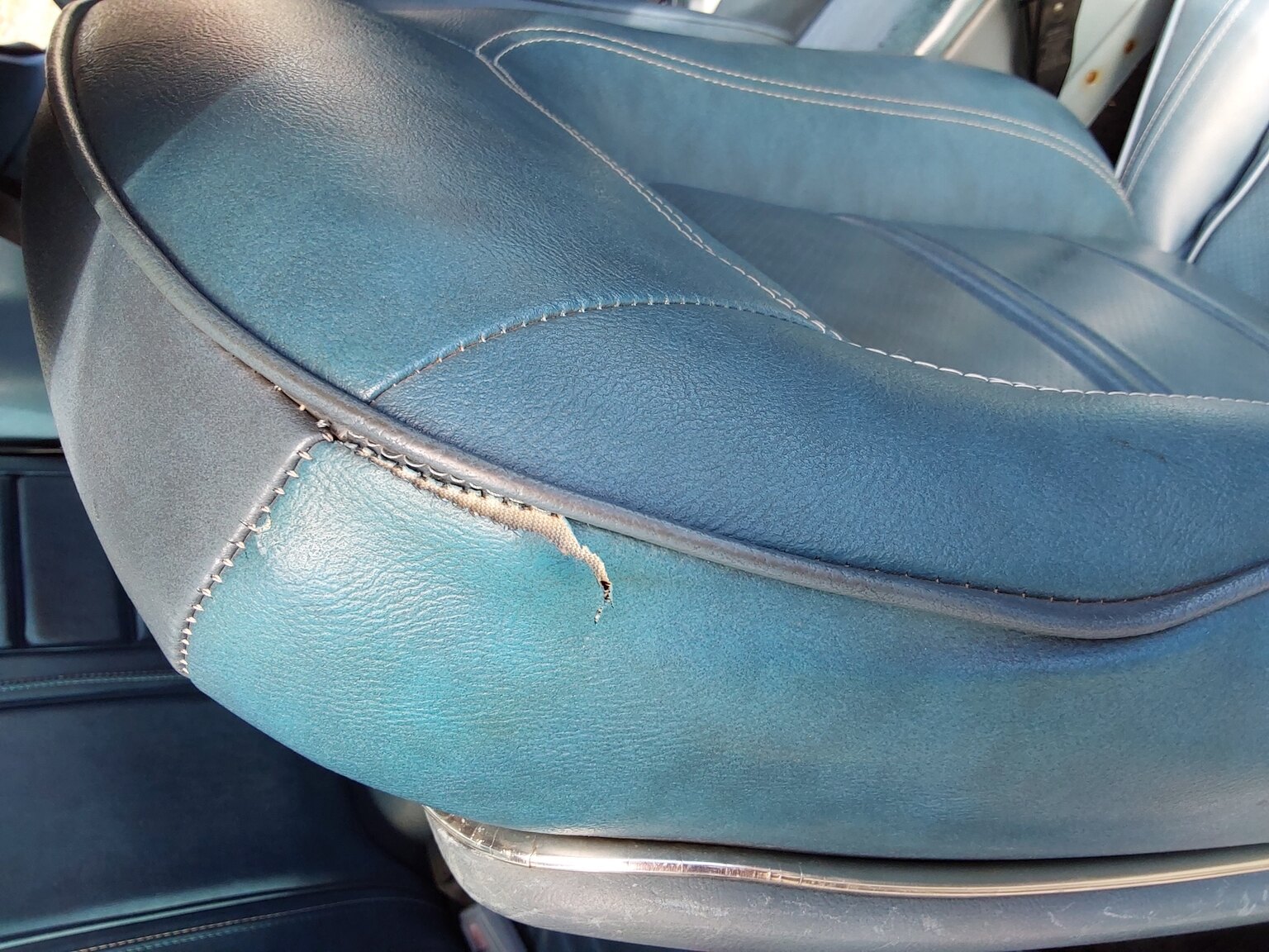 Interior image of 1975 Pontiac Firebird Esprit 