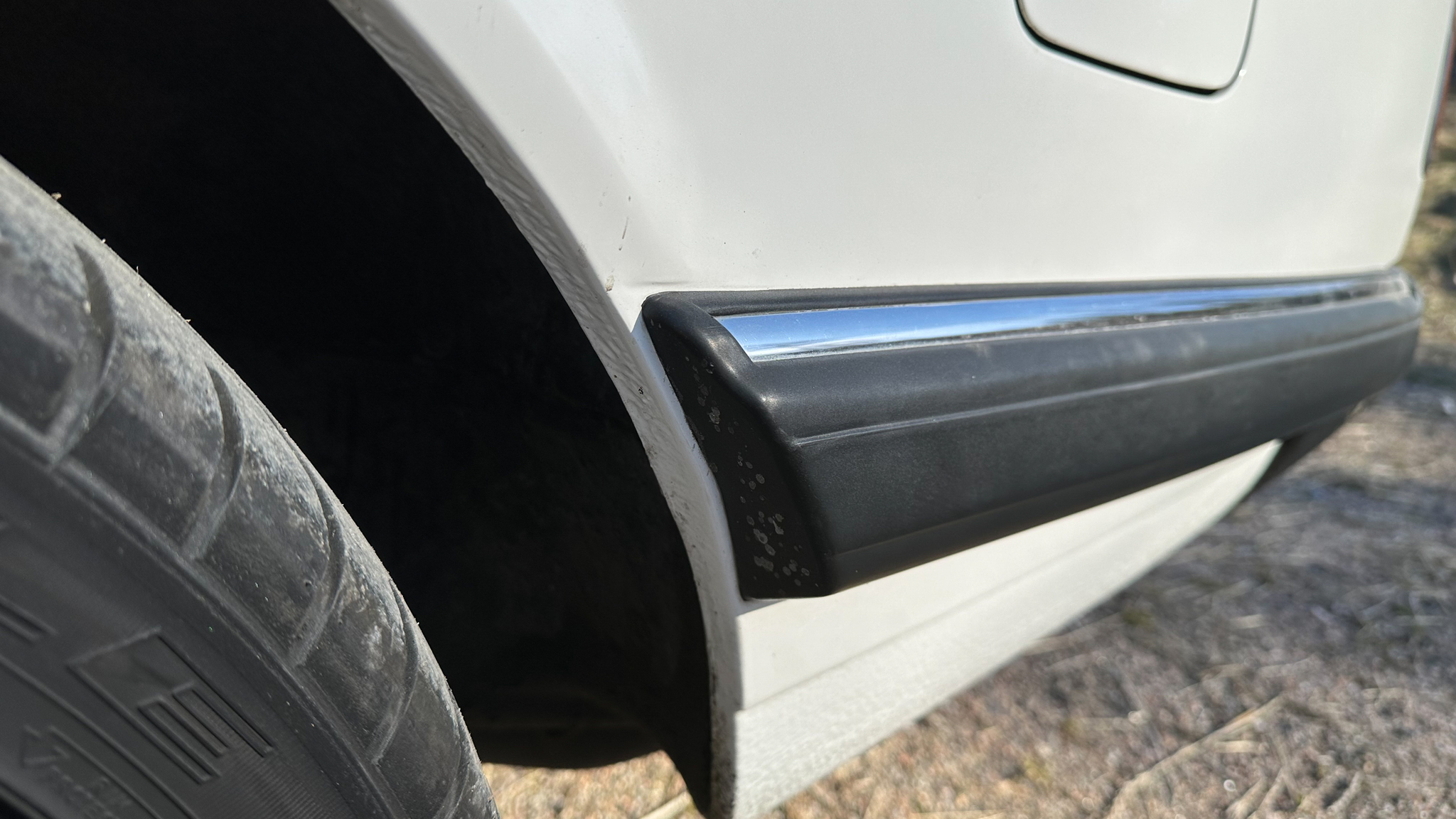 Exteriörbild på 1984 BMW 745i Executive Automat