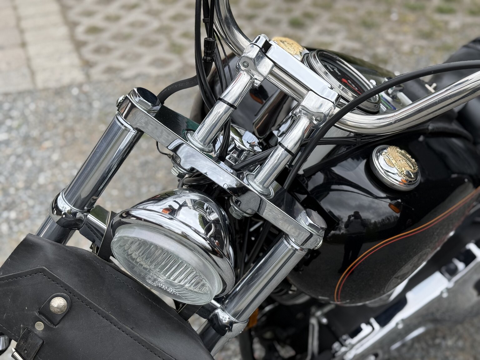 Exterior image of 1992 Harley-Davidson FXSTC