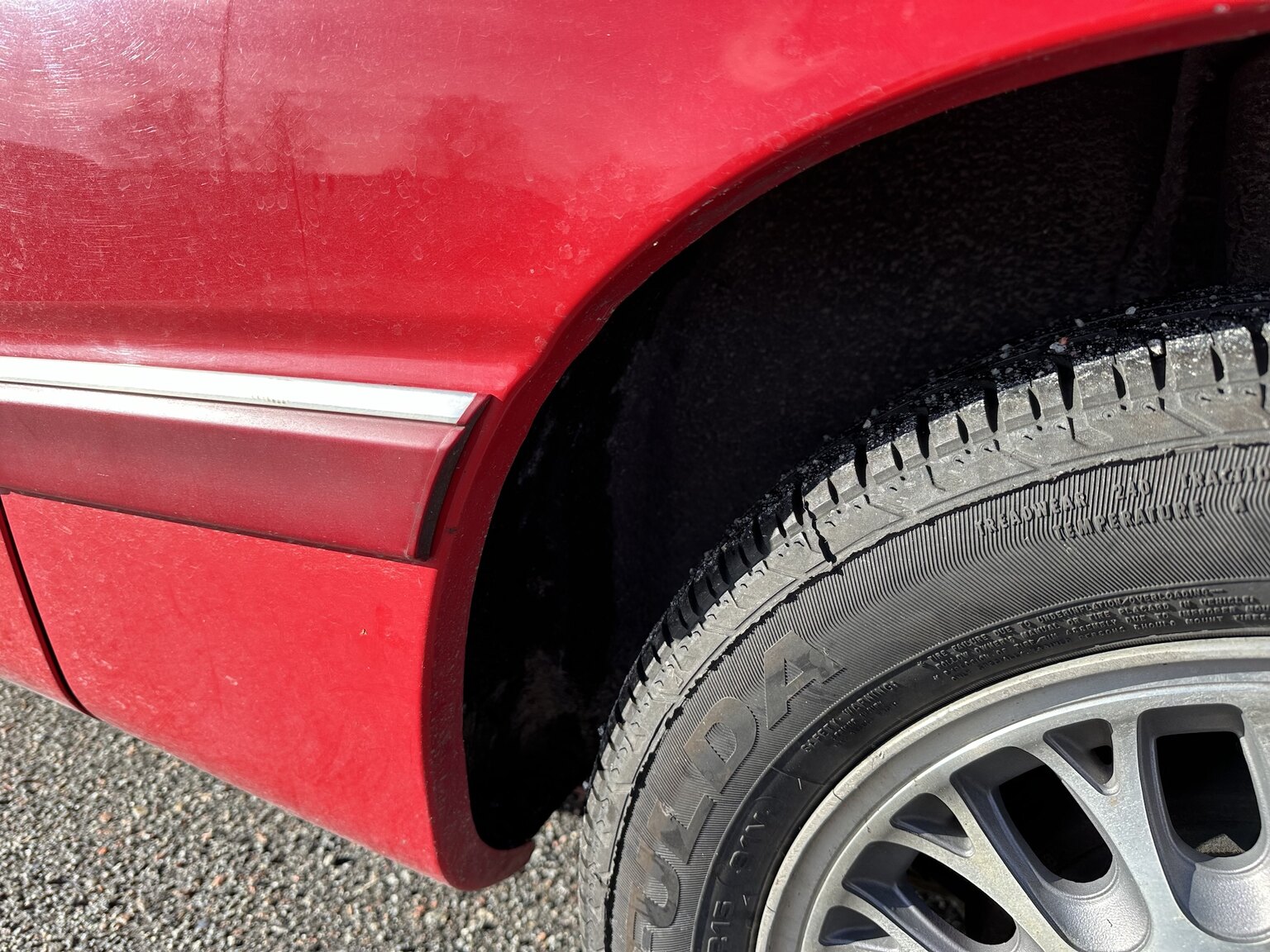 Exteriörbild på 1995 Chrysler LeBaron