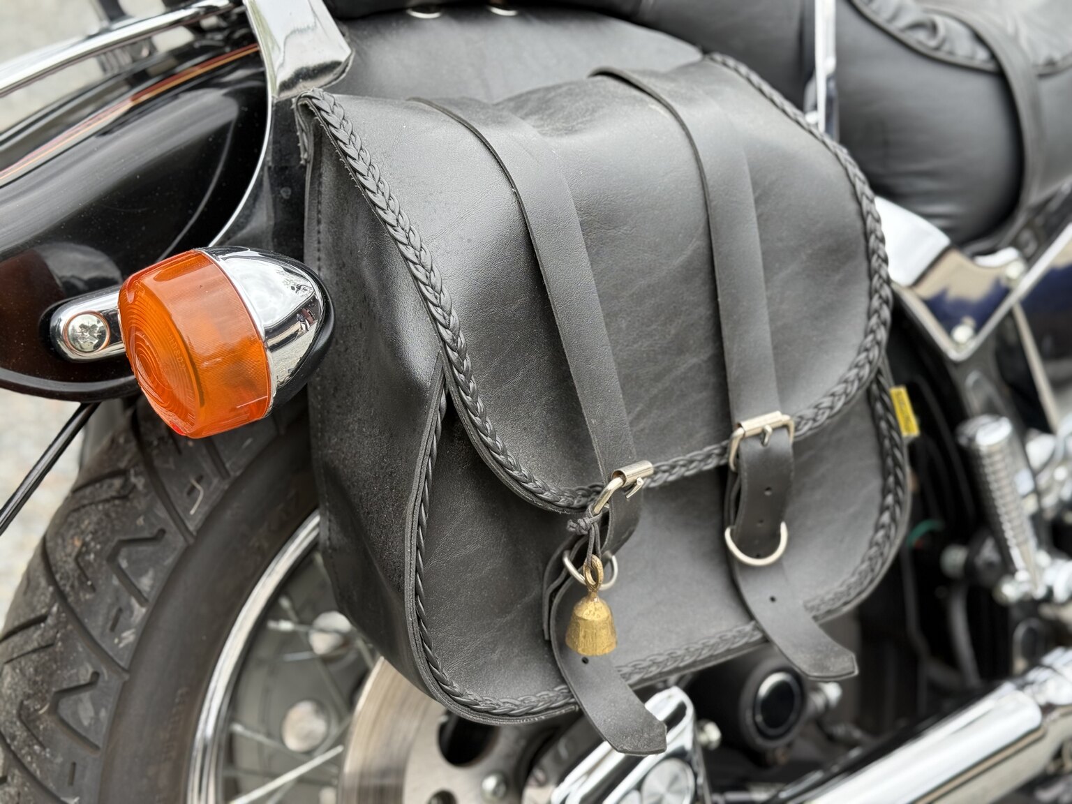 Exterior image of 1992 Harley-Davidson FXSTC