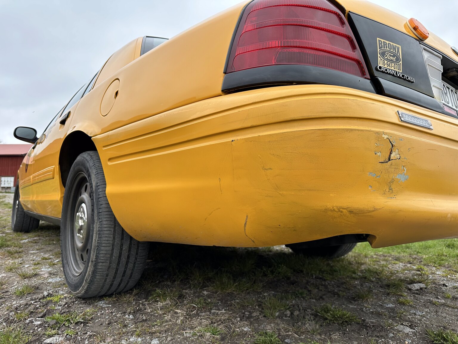 Exteriörbild på 2011 Ford Crown Victoria New York Cab (17)