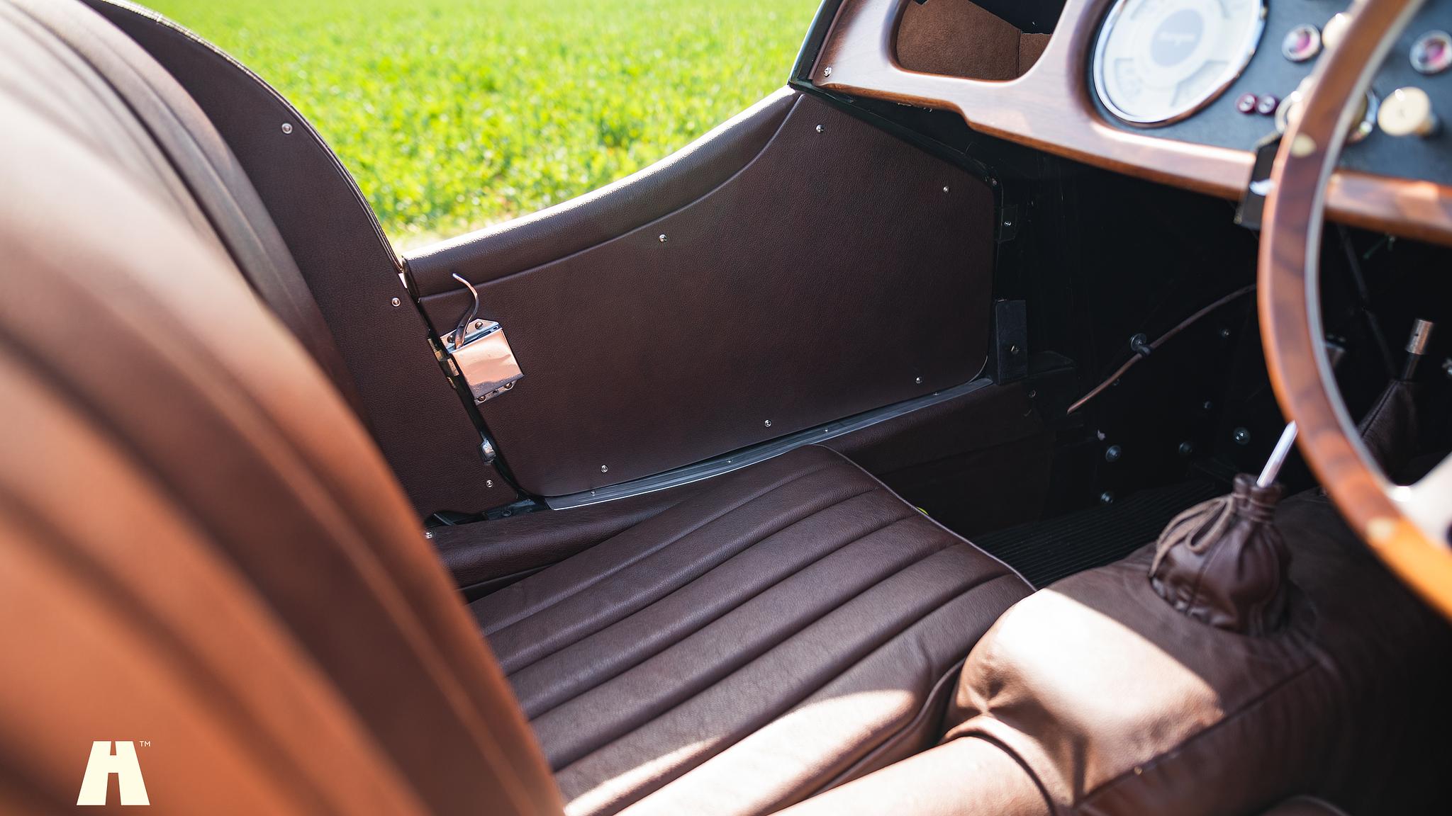 Interiörbild 1951 Morgan Plus 4 (18)
