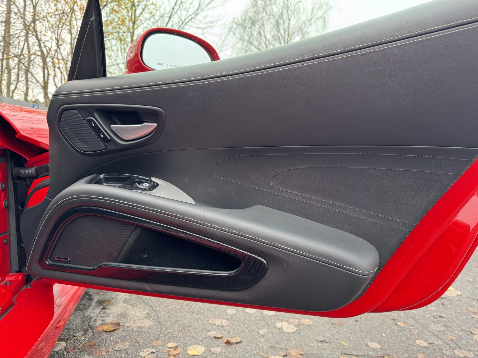 Interior image of 2014 Dodge Viper GTS (4)
