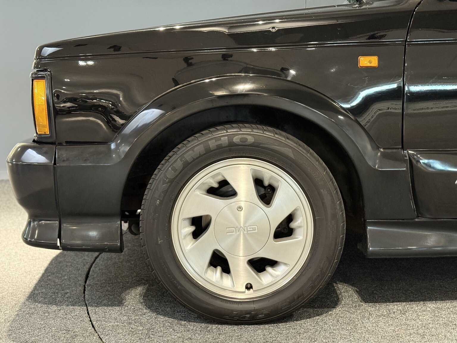 Exterior image of 1992 GMC Typhoon 