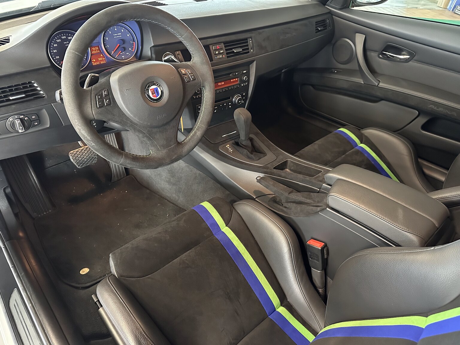 Interior image of 2012 ALPINA B3 GT3 Switch-Tronic
