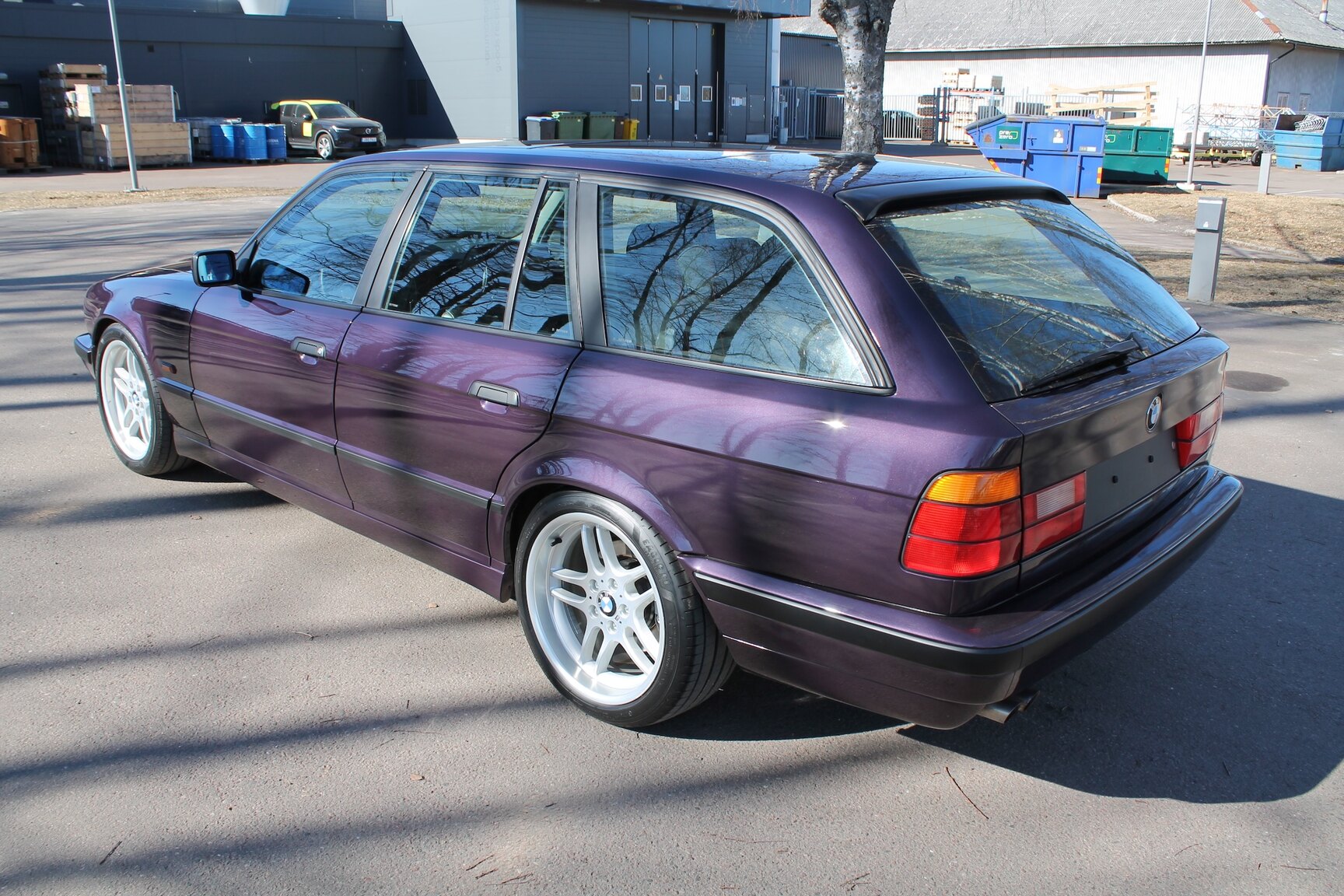Exteriörbild på 1996 BMW 540i Touring "No Reserve Auction"