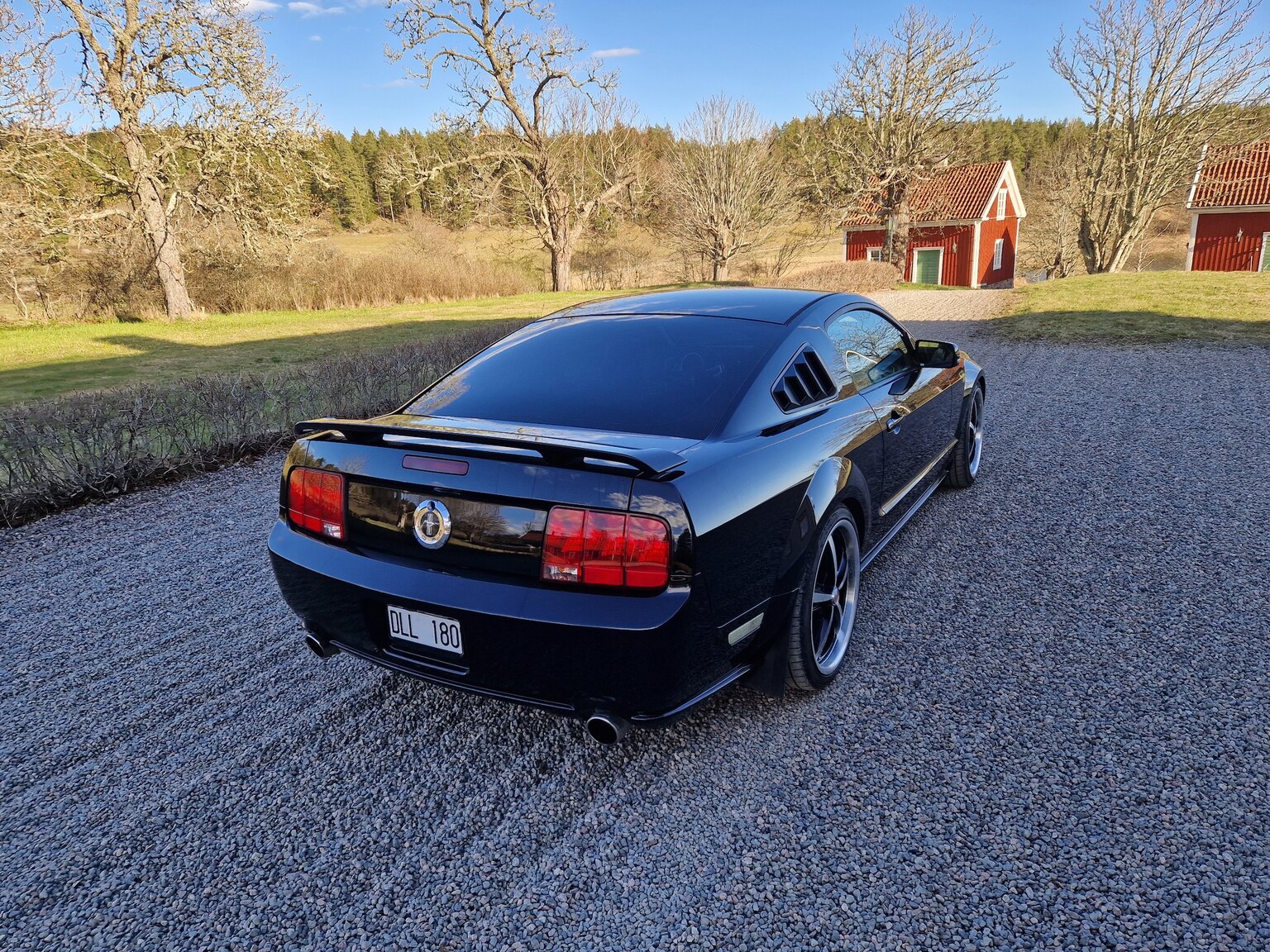 Exteriörbild på 2007 Ford Mustang V6 