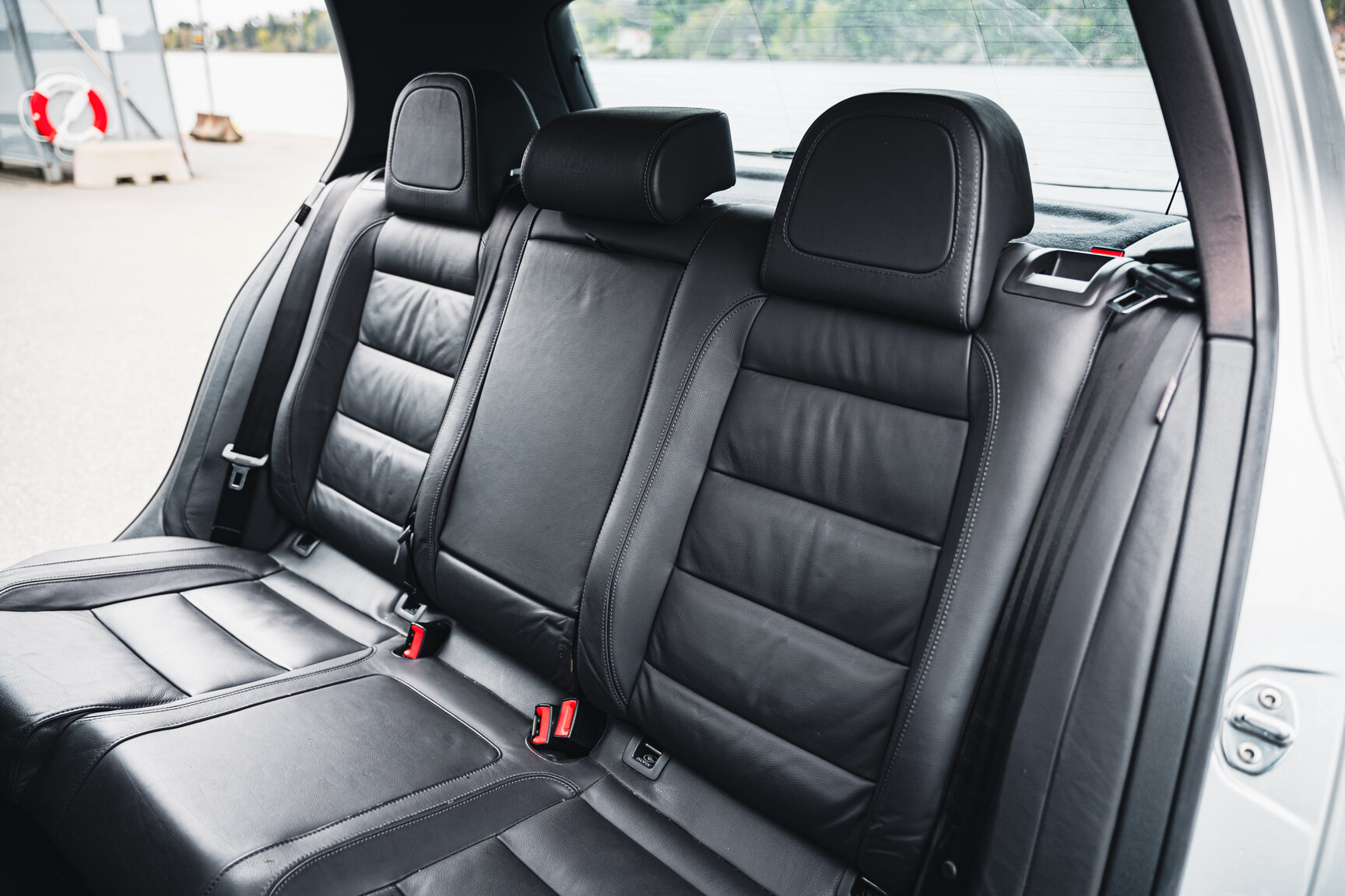 Innenraumfoto von 2007 Volkswagen Golf R32 (83)