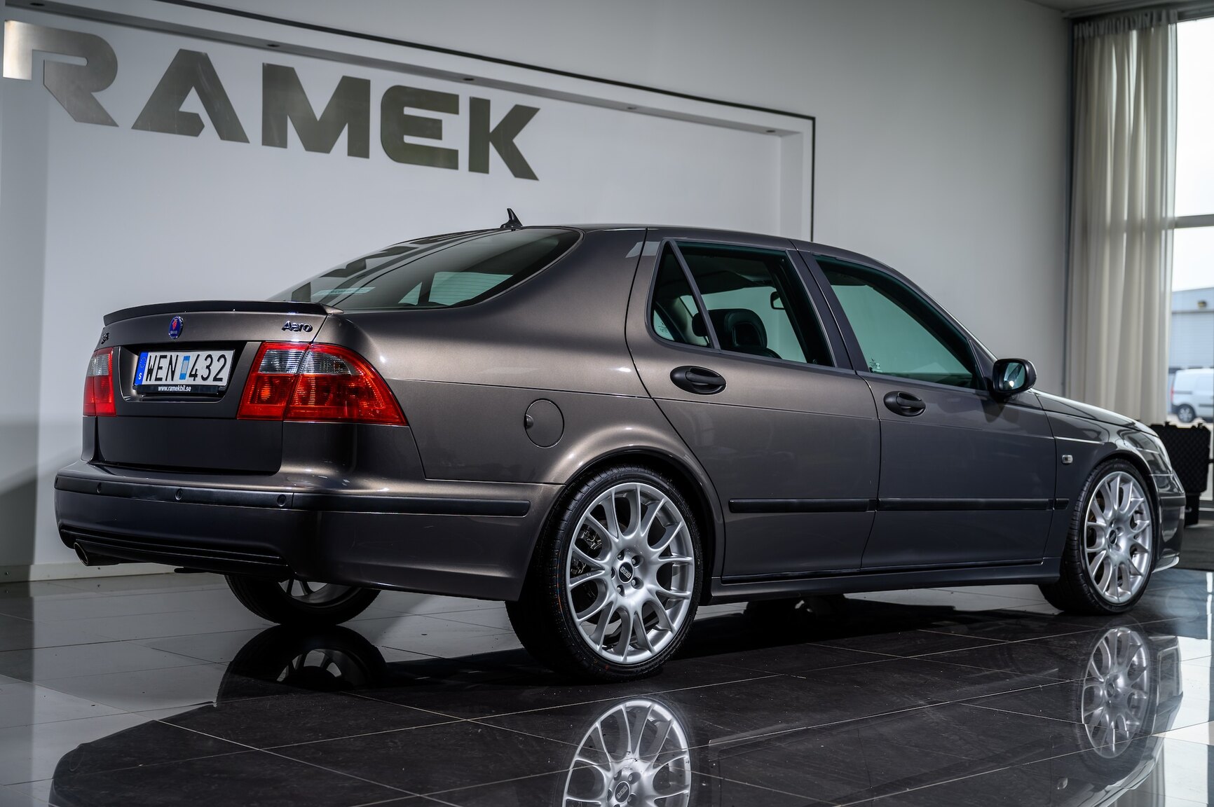 Exteriörbild på 2005 SAAB 9-5 Aero (14)