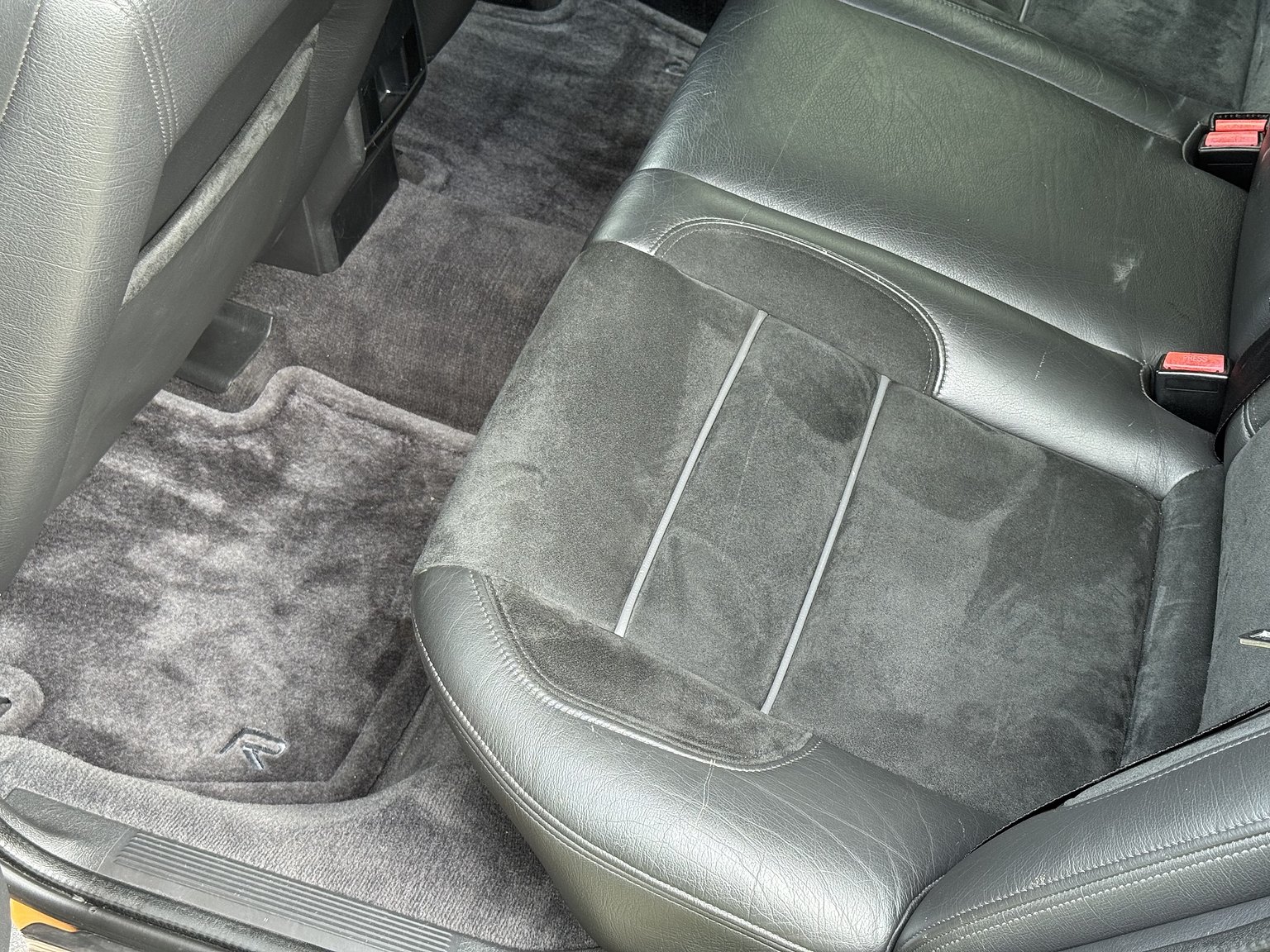 Interior image of 1996 Volvo 850 R