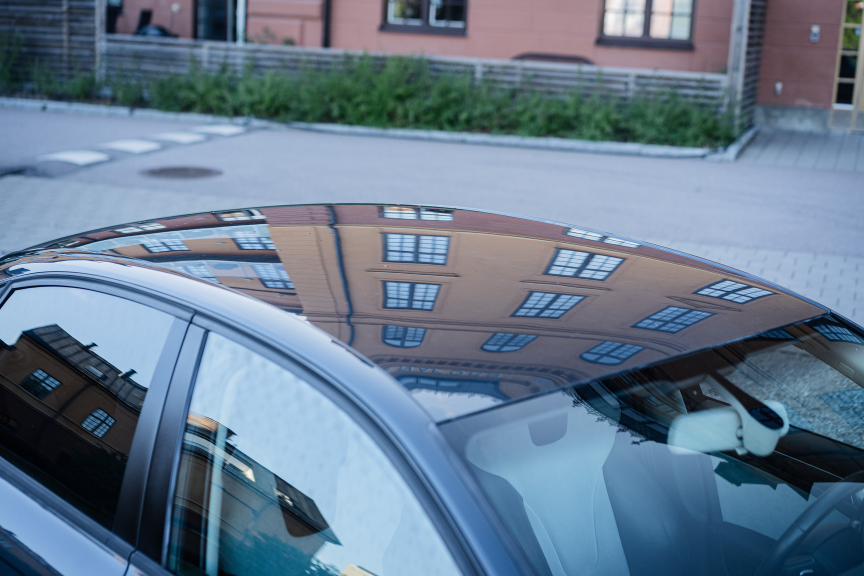 Exterior image of 2011 Audi S4 (13)