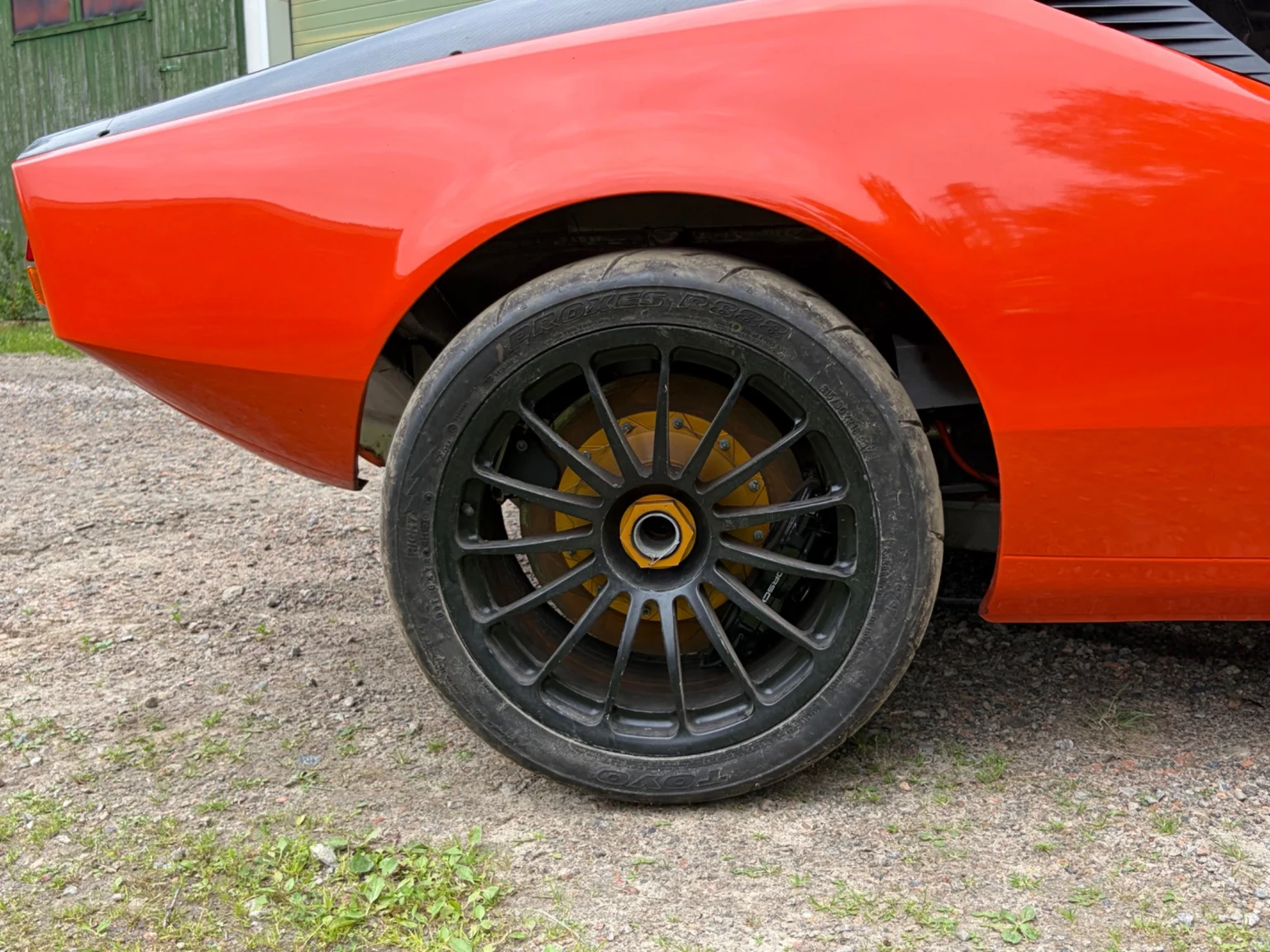 Exterior image of 1972 De Tomaso Pantera LS Restomod (42)
