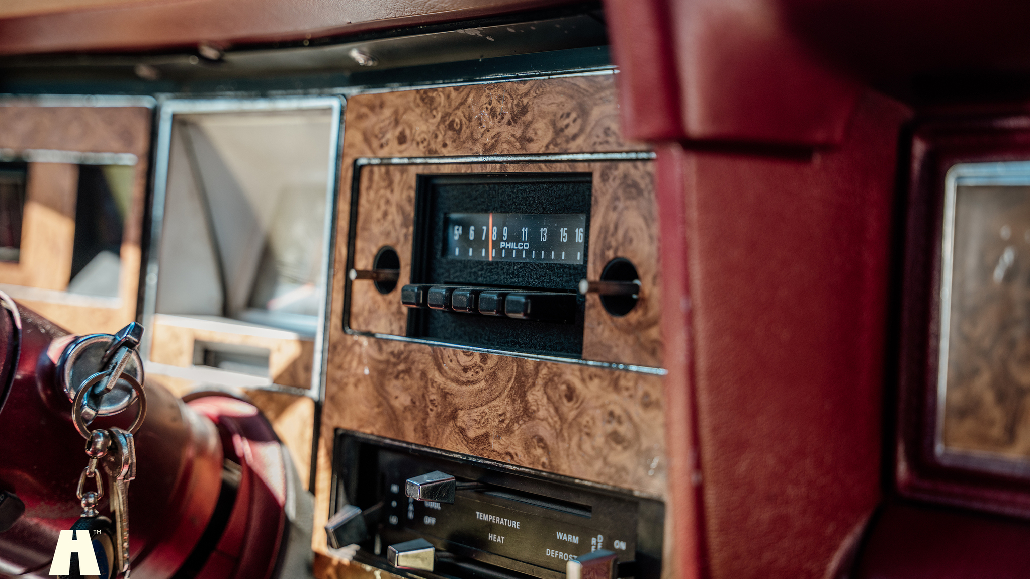 Interior image of 1976 Ford Mercury Monarch Ghia (16)
