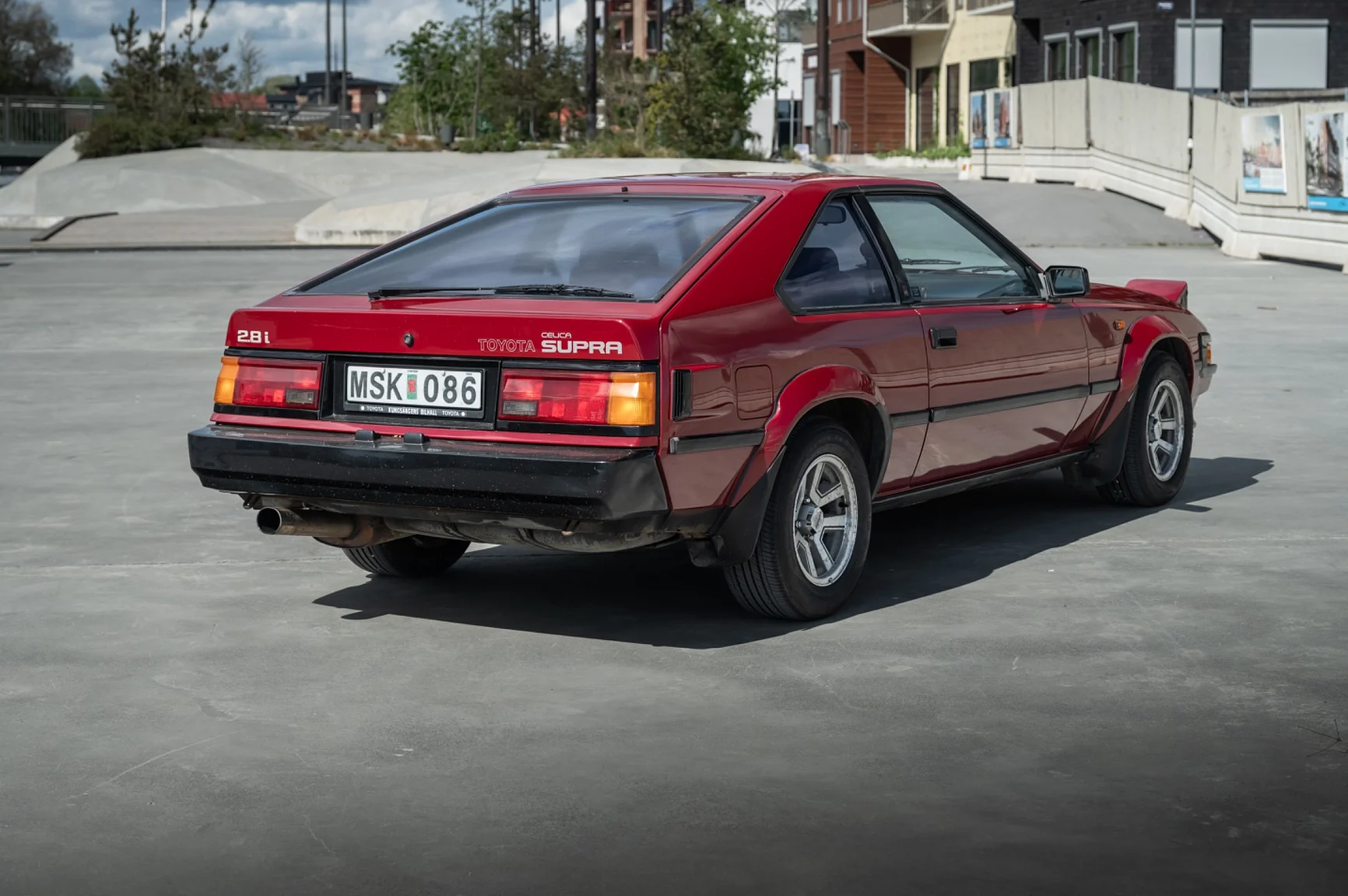 Exteriörbild på 1986 Toyota Celica Supra 2.8 (12)