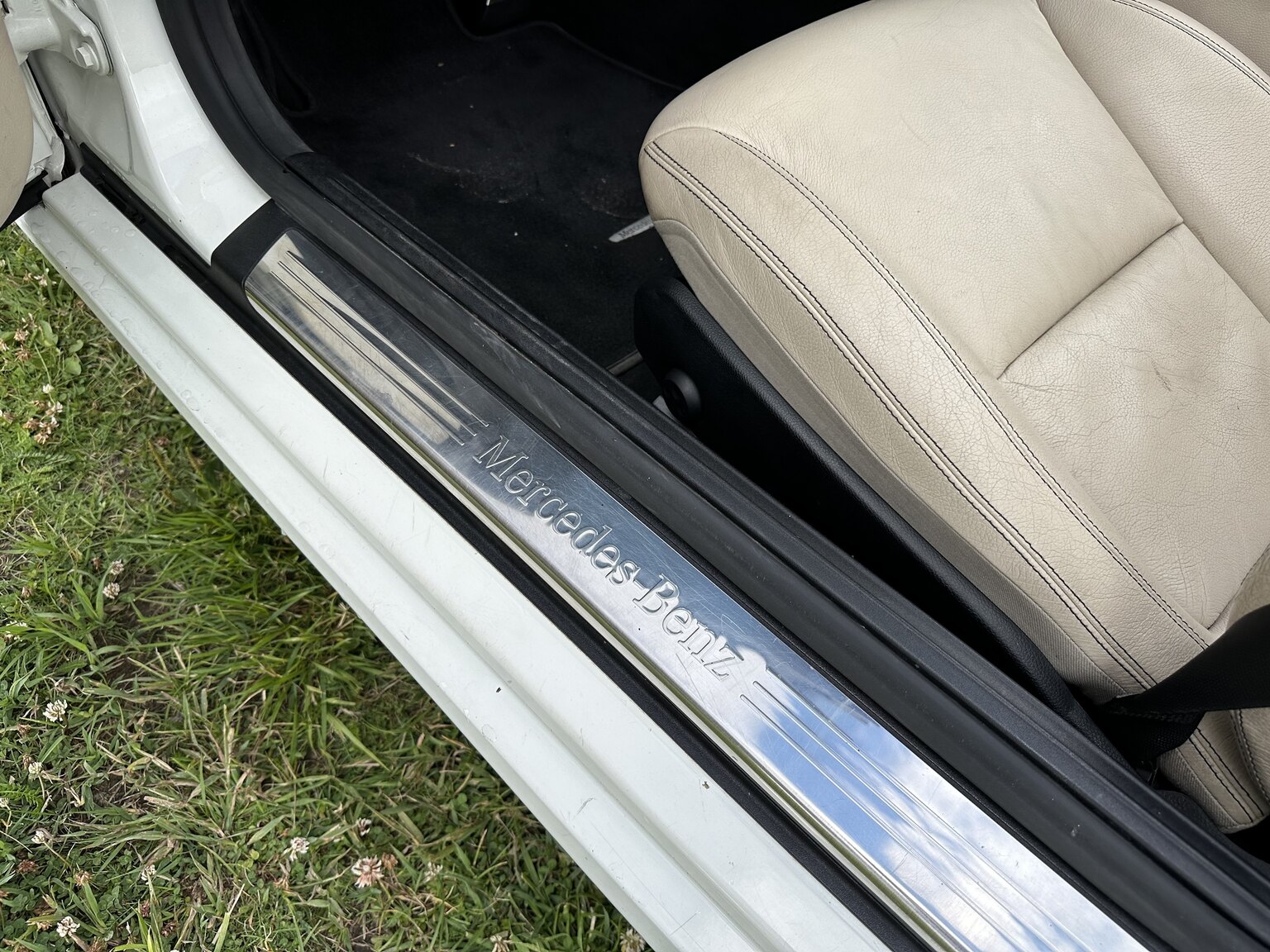 Interior image of 2012 Mercedes-Benz SLK 350