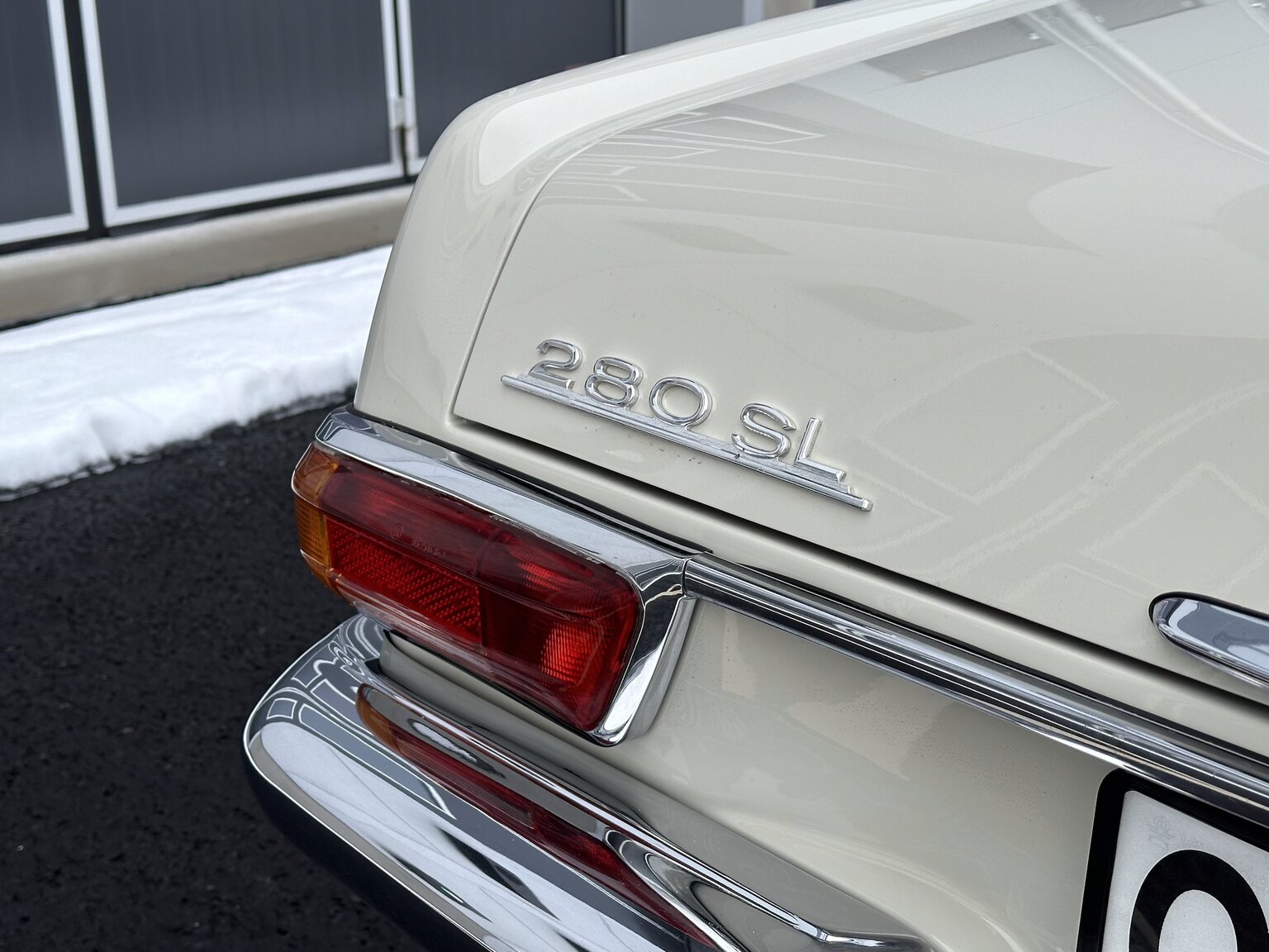Aussenfoto 1968 Mercedes Benz SL 280 Pagoda