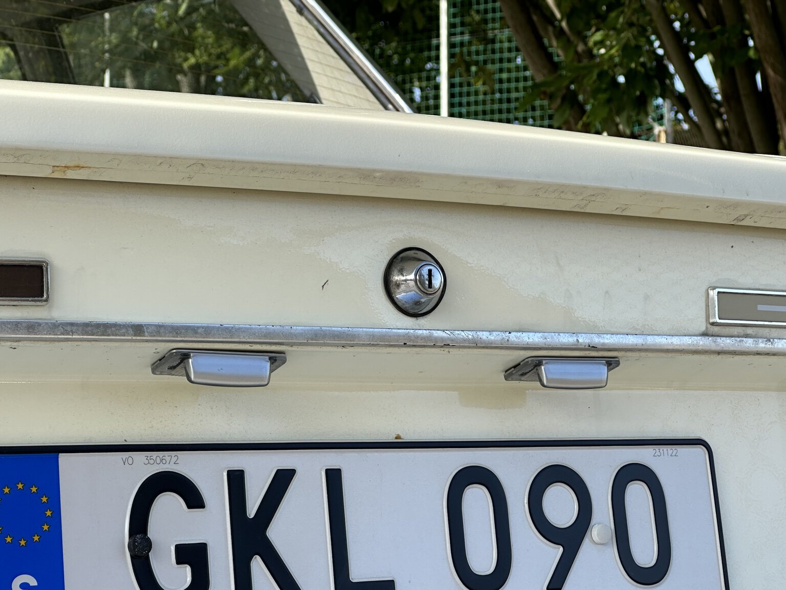 Exterior image of 1973 Volvo 142