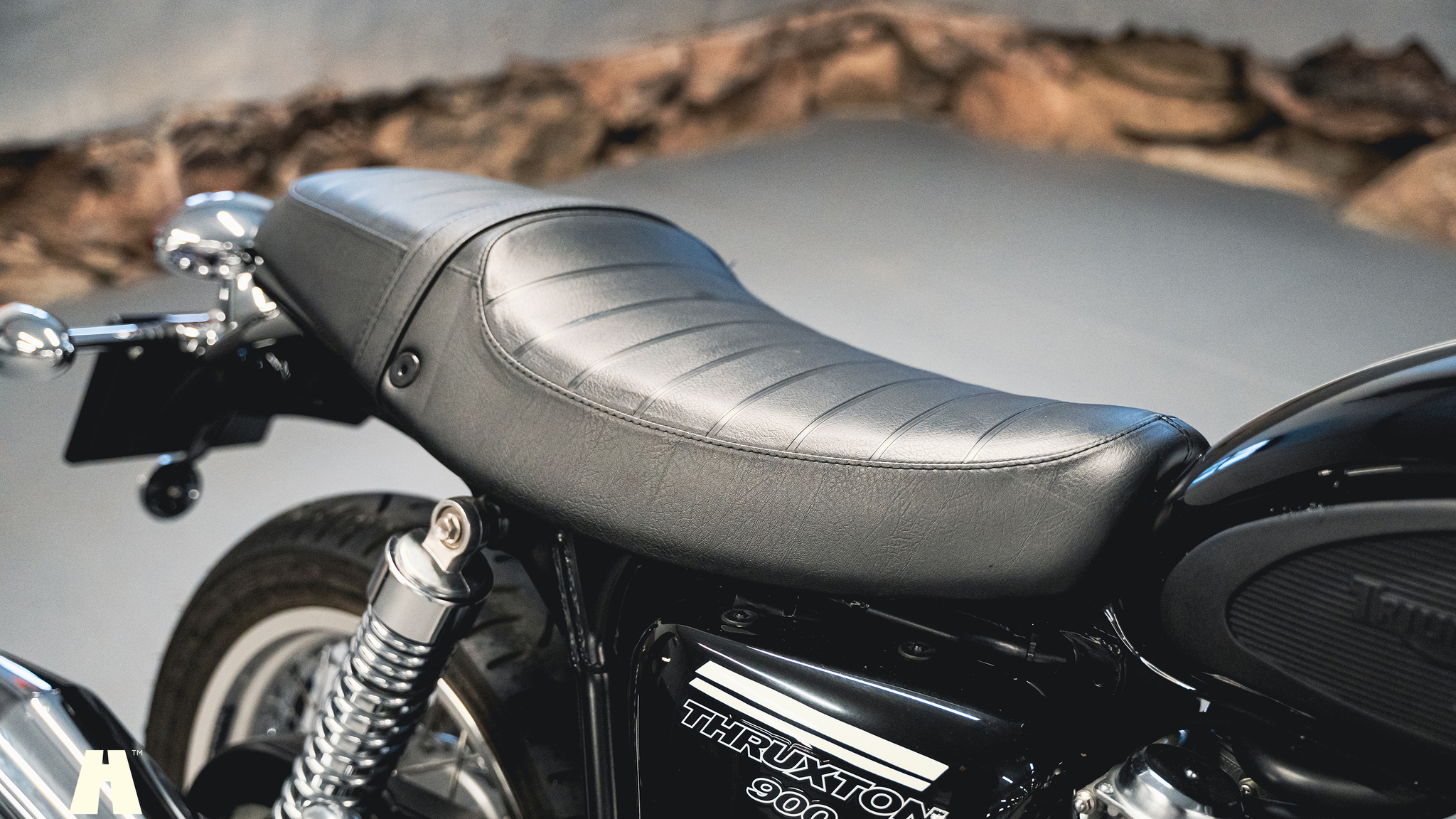 Exterior image of 2007 Triumph Thruxton 900 (11)