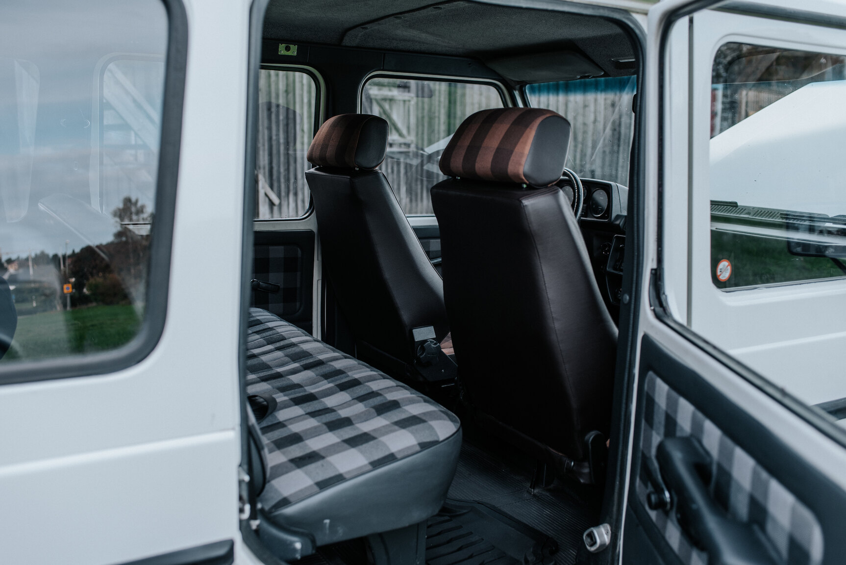 Interior image of 1989 Mercedes-Benz 300 GD