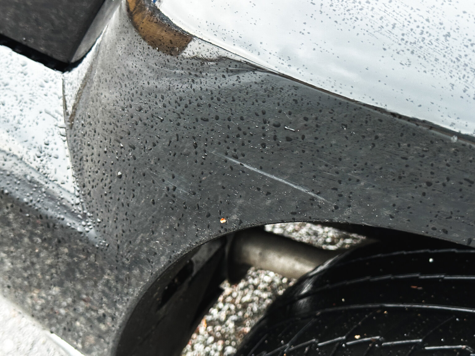 Exterior image of 2004 Toyota Land Cruiser