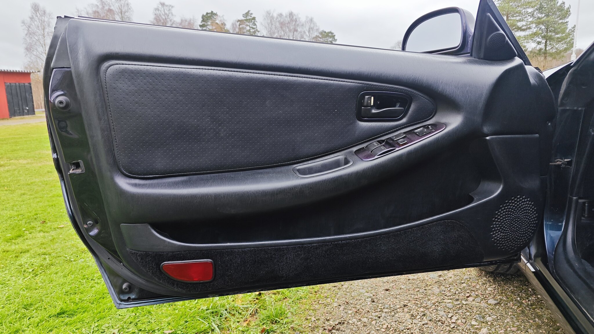 Interior image of 1991 Toyota MR2 Turbo GT-S