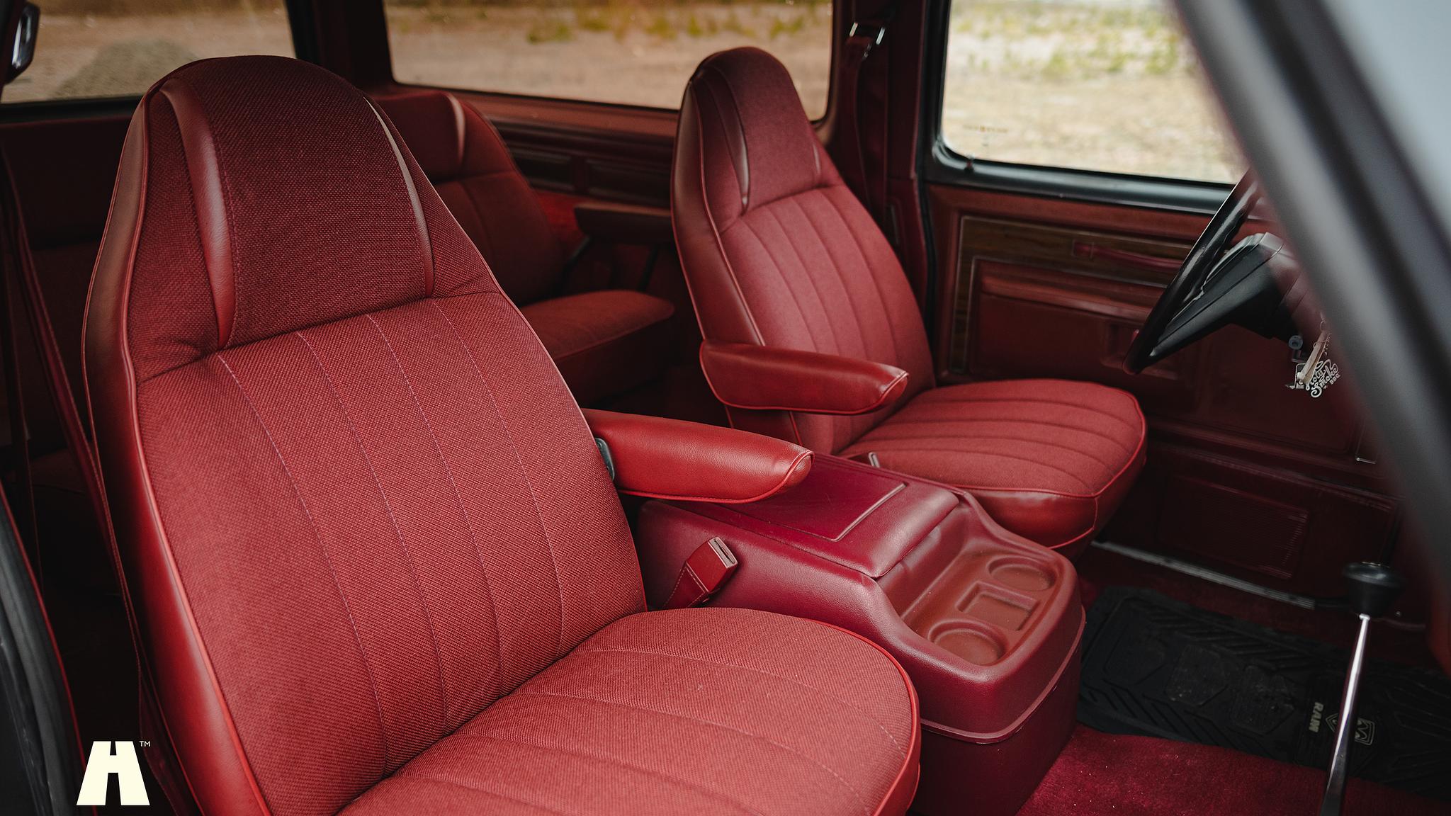 Interior image of 1986 Dodge Ramcharger