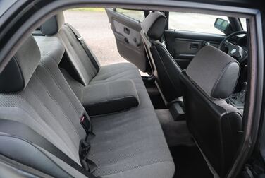 Interior image of 1989 BMW 325i