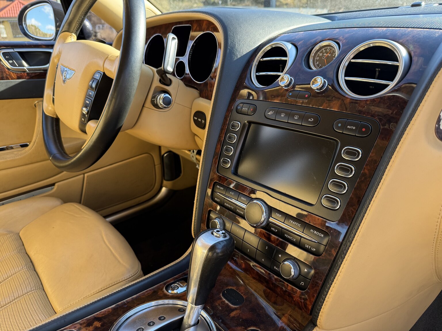 Interiörbild 2005 Bentley Flying Spur