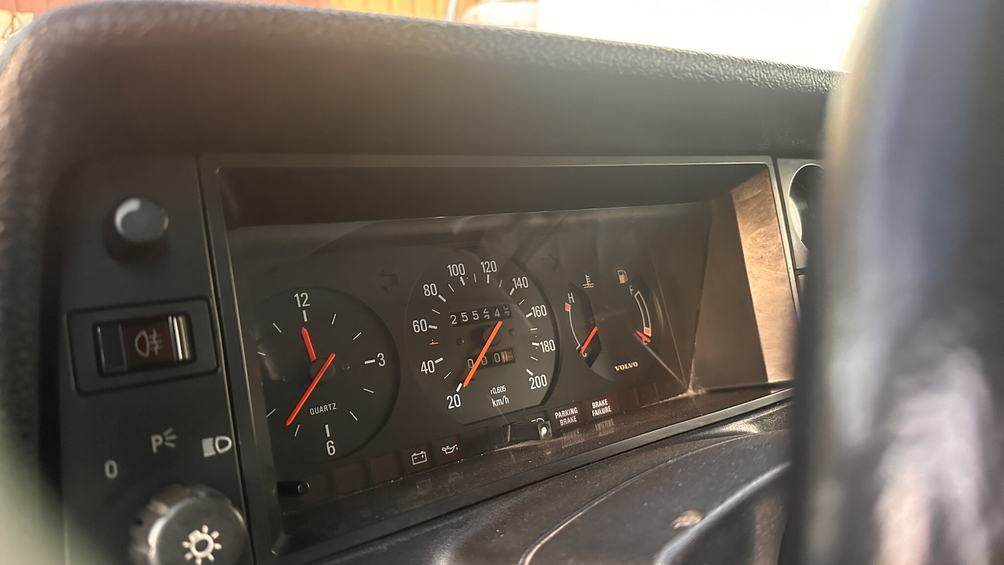 Interiörbild 1981 Volvo 244 GLE D6