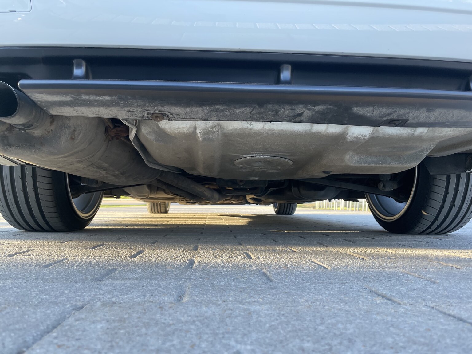 Image of 1995 BMW 328 iA Convertible mechanics