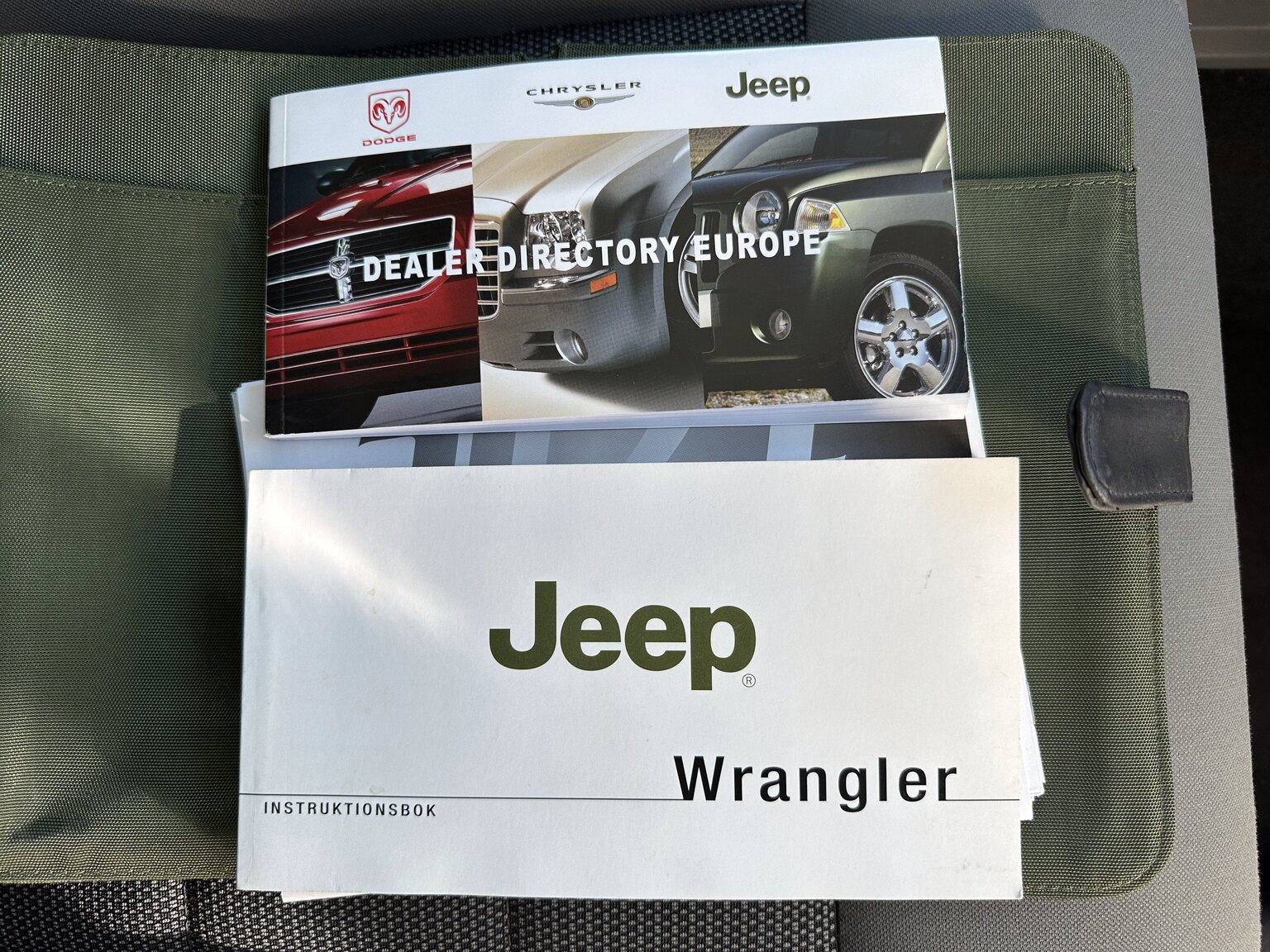 Documentation for 2010 Jeep Wrangler Rubicon (3)