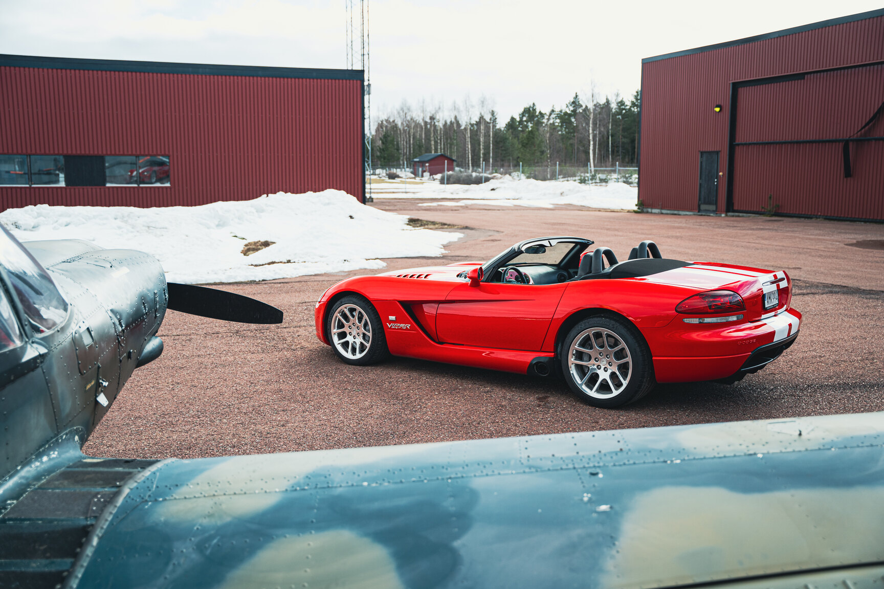 Exteriörbild på 2003 Dodge Viper SRT-10