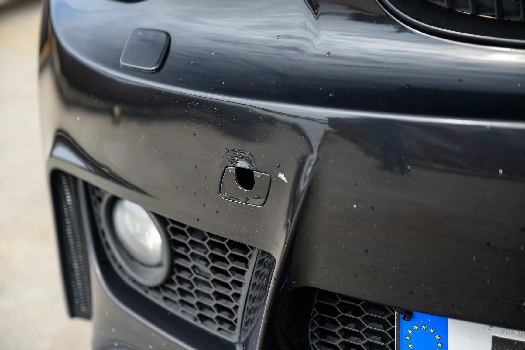 Exterior image of 2007 2007 BMW 130i M Sport (27)