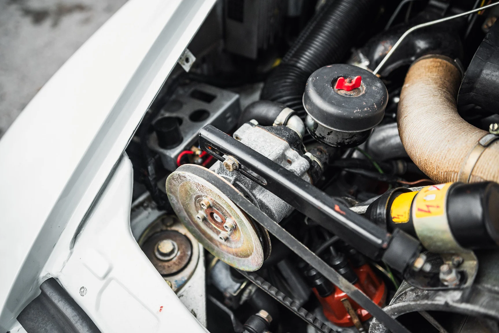 Image of 1983 Porsche 911 SC (5) mechanics