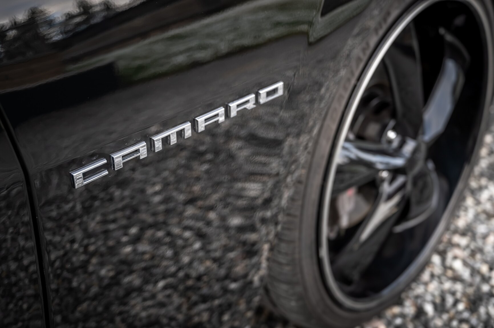 Exterior image of 2010 Chevrolet Camaro SS (50)