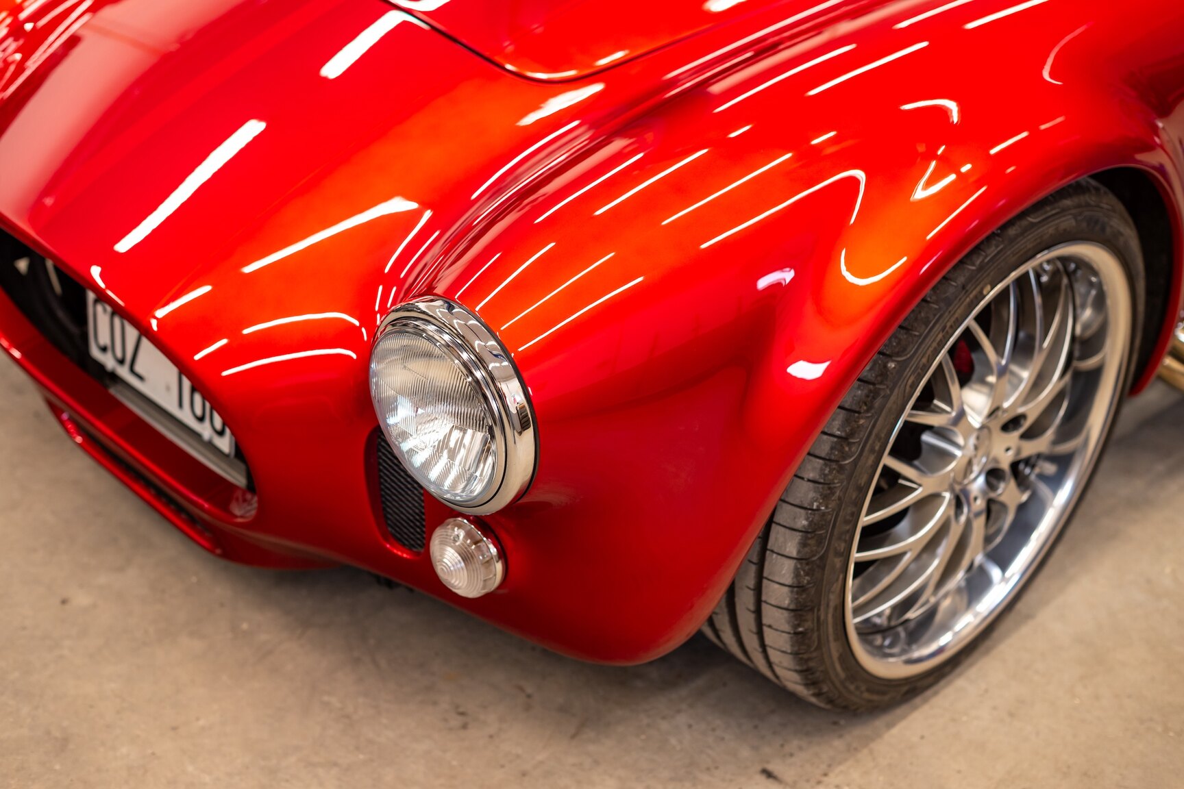 Exterior image of 2011 AC Cobra Replika