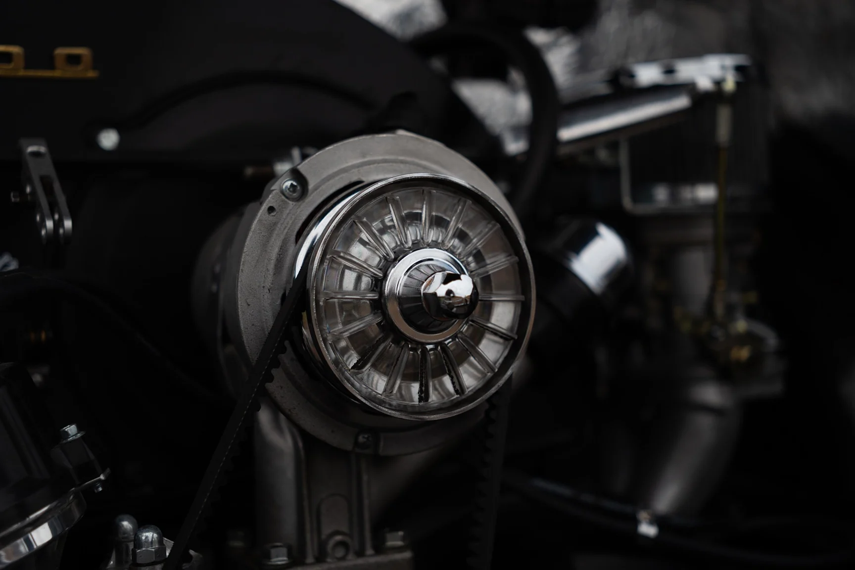 Image of 1962 Volkswagen 1200 Karmann Coupe mechanics (13)