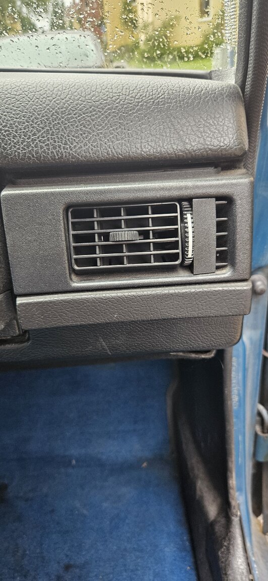Innenraumfoto von 1977 Volvo 242