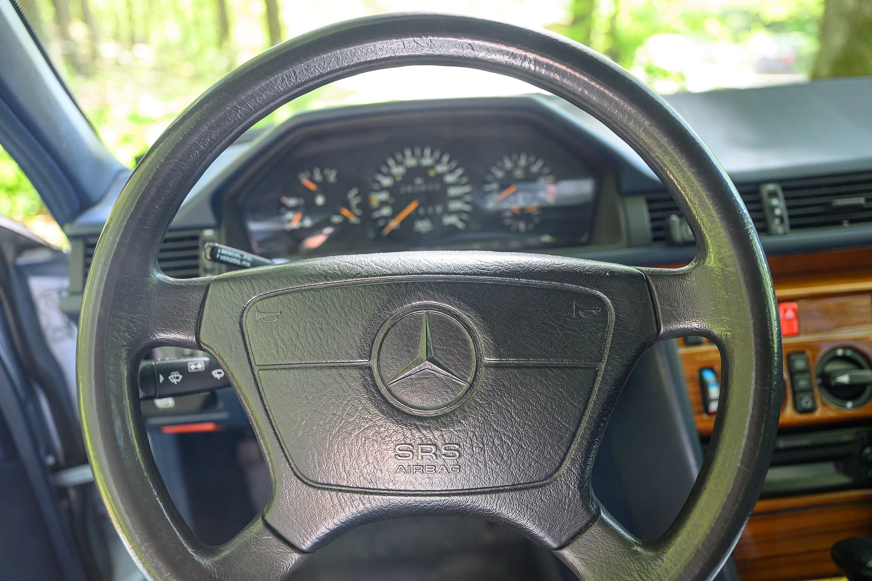 Innenraumfoto von 1992 Mercedes-Benz 300 TE (13)