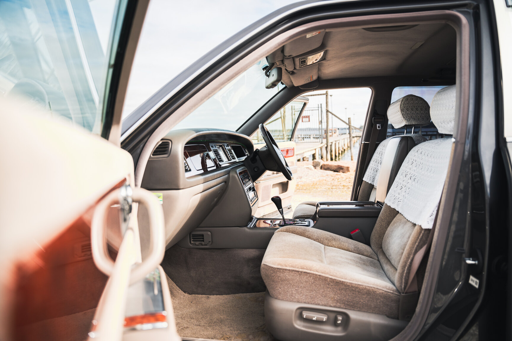 Interiörbild 2000 Toyota Century