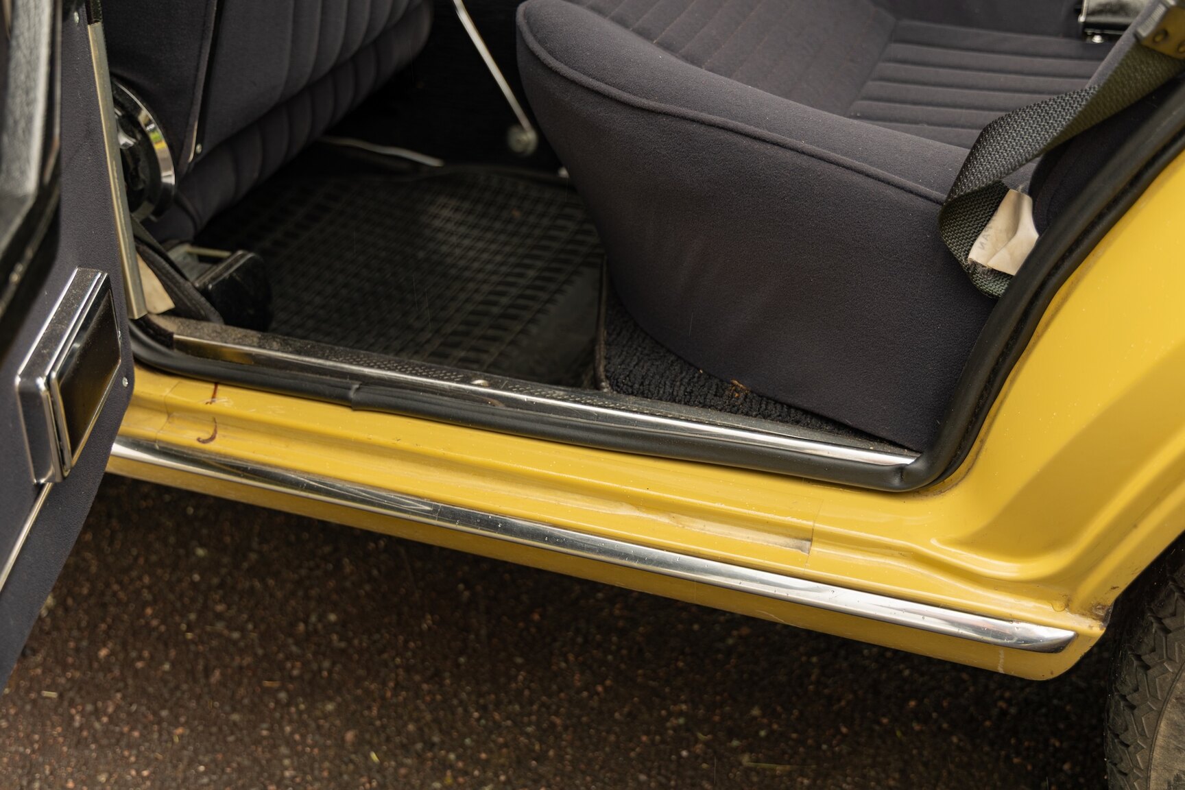 Interior image of 1974 Alfa Romeo Berlina 2000