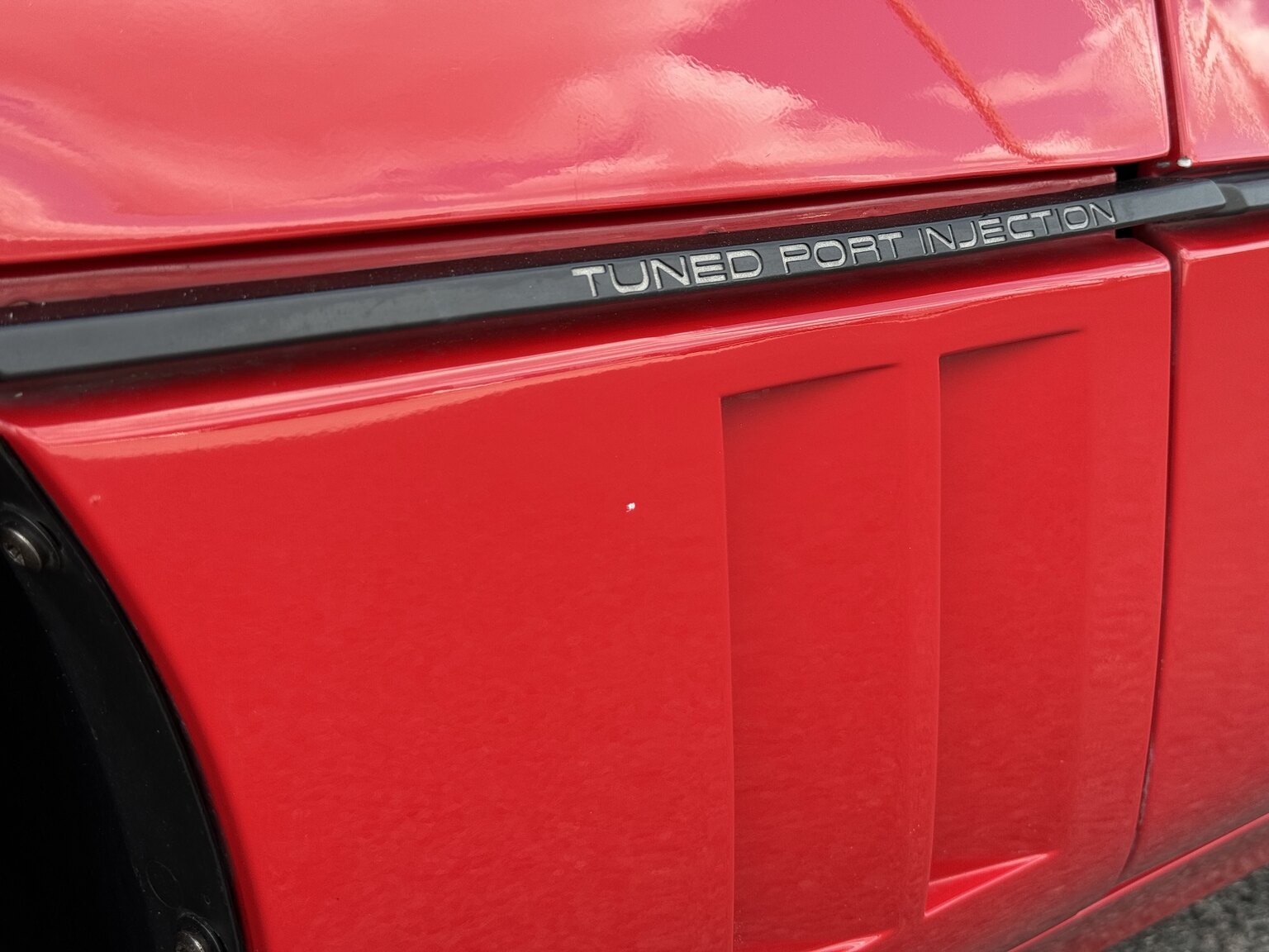 Exterior image of 1990 Chevrolet Corvette ZR-1 Targa