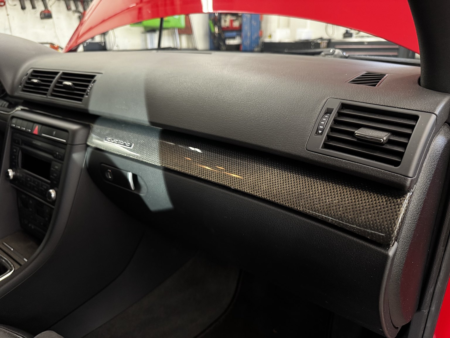 Interior image of 2007 Audi  S4 quattro 4.2 V8 manuell