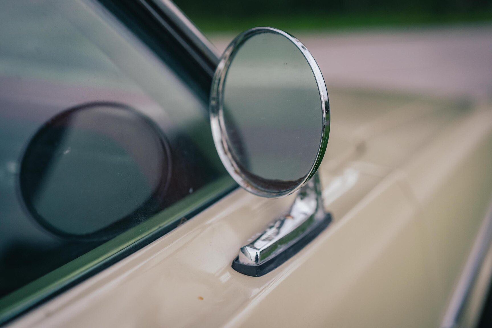 Exterior image of 1972 Plymouth Duster 360 (29)