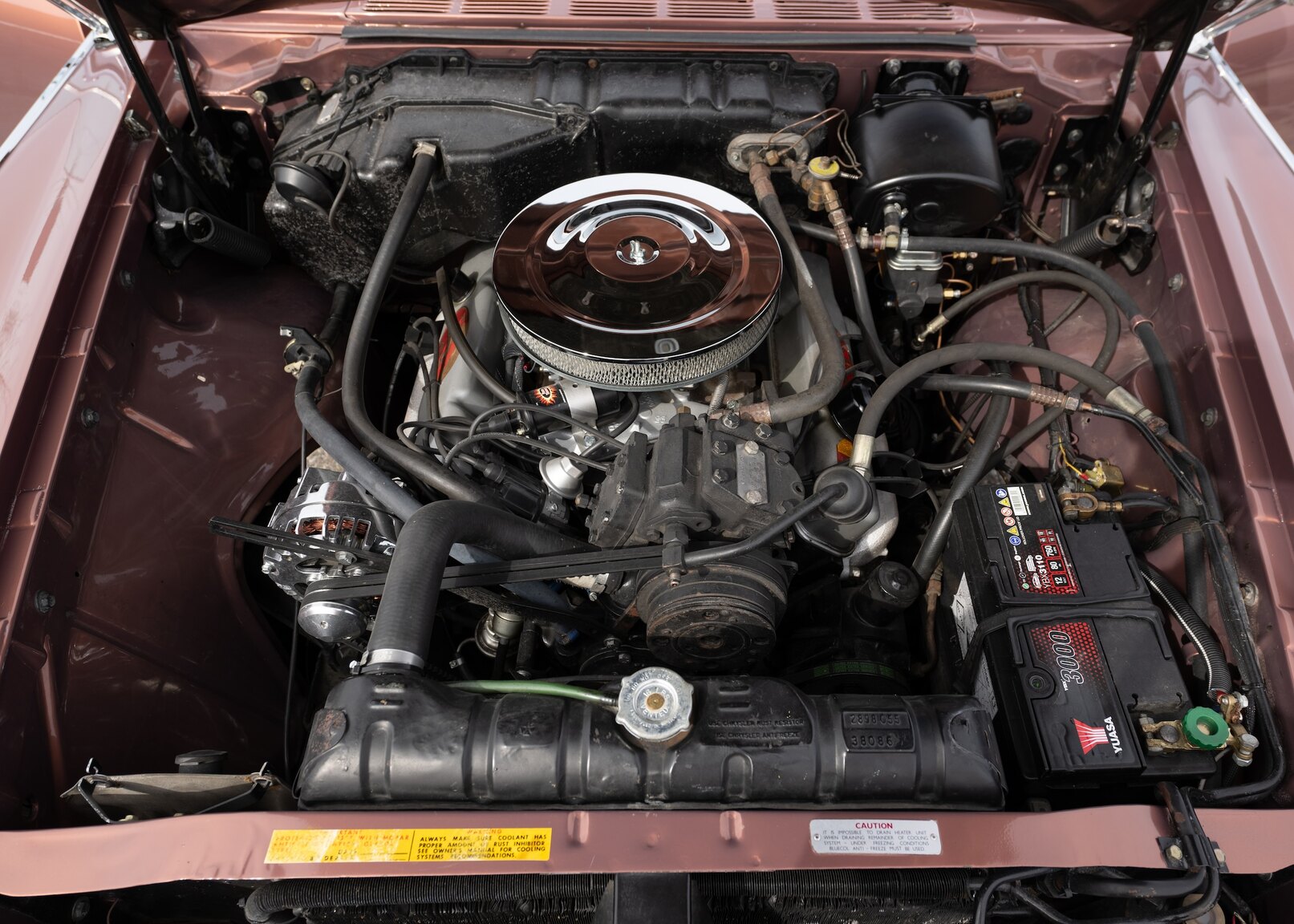 Image of 1961 Chrysler New Yorker Sedan mechanics (5)